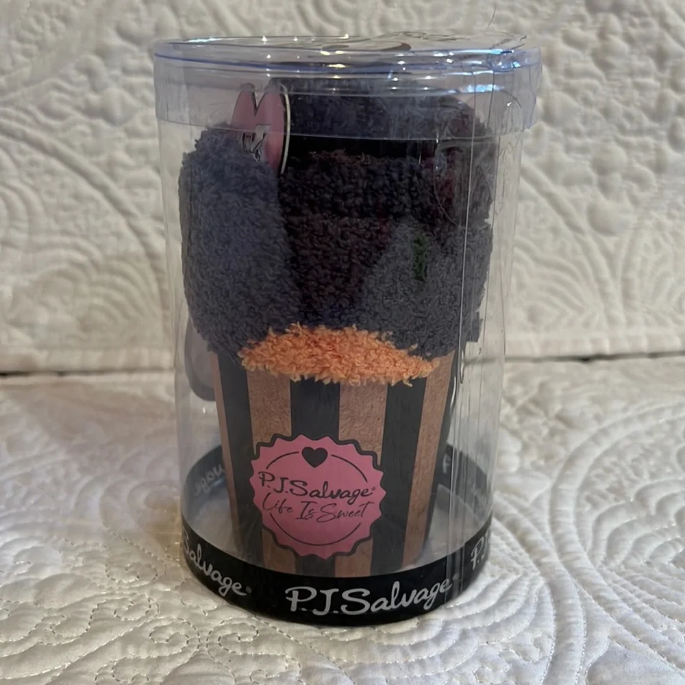 P.J. Salvage cozy‎ socks, NWT
